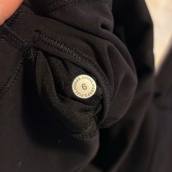 Wunder Train HR Crop 23”- Black - Picture 2 of 3